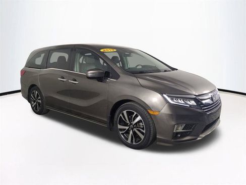 Used 2018 Honda Odyssey Elite image 2