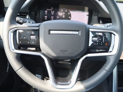 Used 2024 Land Rover Discovery Sport S image 47