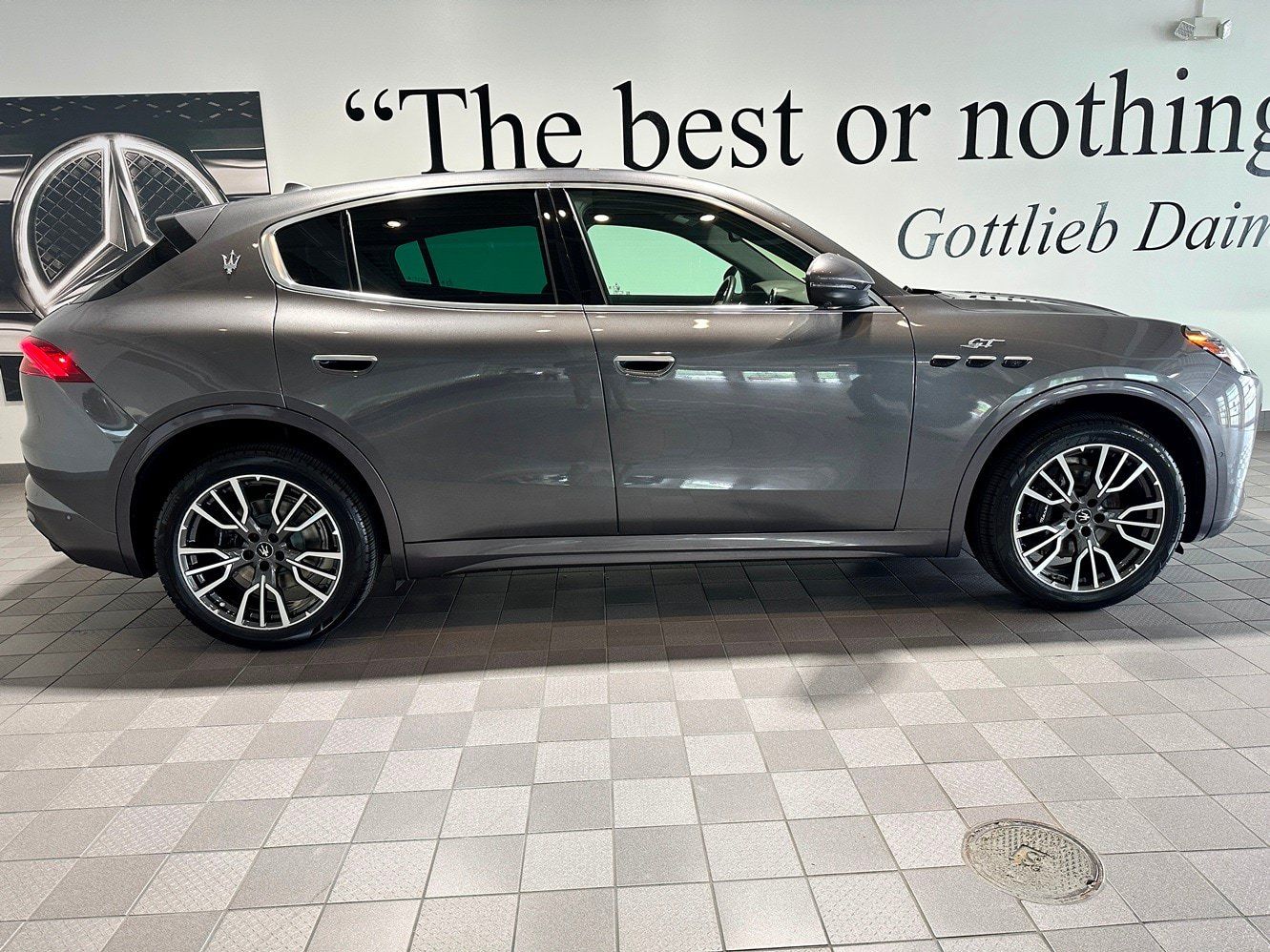 Used 2023 Maserati Grecale GT AWD/4WD image 3
