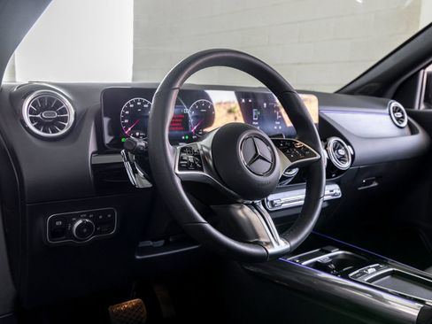 Certified 2026 Mercedes-Benz GLA 250 4MATIC image 12