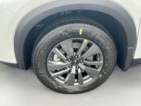 New 2026 Nissan Pathfinder SV image 34