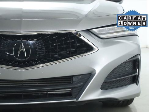 Used 2023 Acura TLX w/ Technology Package image 2