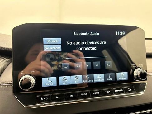 Used 2024 Mitsubishi Outlander SE image 28