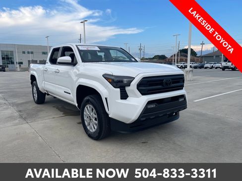 Certified 2026 Toyota Tacoma SR5 AWD/4WD image 8