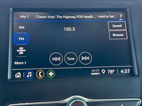 Used 2022 Chevrolet Equinox LS w/ LPO, Floor Liner Package AWD/4WD image 17