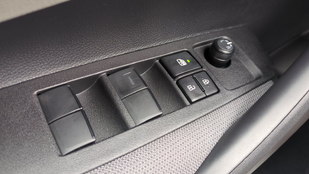 Used 2026 Toyota Corolla LE FWD image 17
