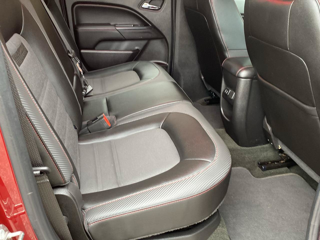Used 2017 GMC Canyon SLE w/ All Terrain X Package AWD/4WD image 8