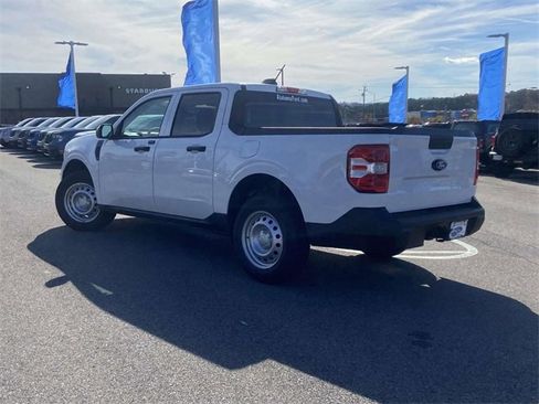 New 2025 Ford Maverick XL image 4