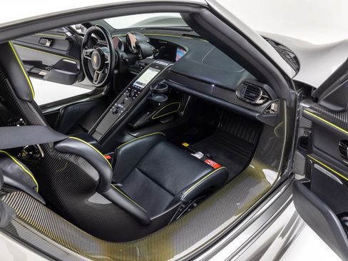 Used 2015 Porsche 918 Spyder AWD/4WD image 75