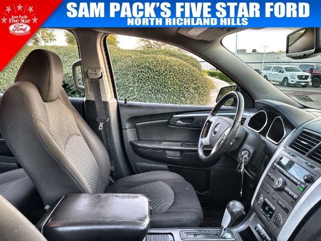 Used 2009 Chevrolet Traverse LT w/ California Edition Package FWD image 18