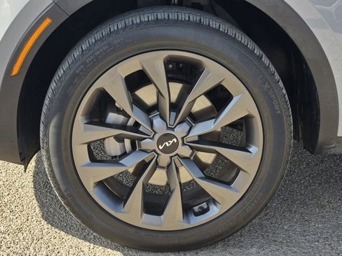Certified 2023 Kia Sorento X-Line EX AWD/4WD image 10