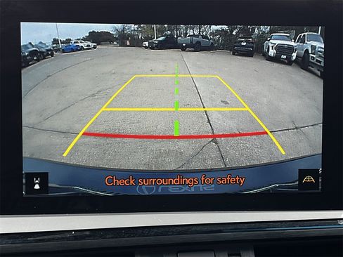 Used 2025 Lexus ES 300h w/ Premium Package image 16