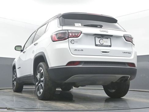 Used 2022 Jeep Compass Limited w/ Sun and Sound Group image 49