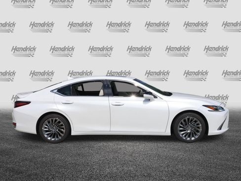 Certified 2024 Lexus ES 300h Ultra Luxury w/ Accessory Package (Z2) FWD image 10