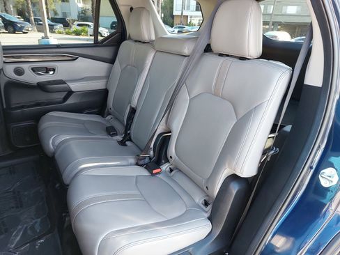 Certified 2025 Honda Pilot EX-L image 16