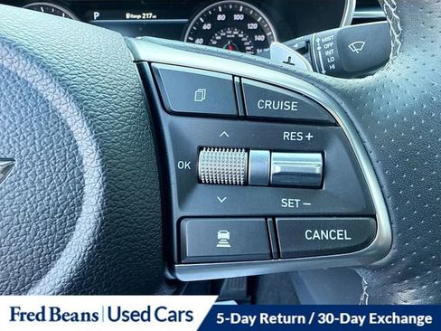 Used 2021 Genesis G70 2.0T image 38