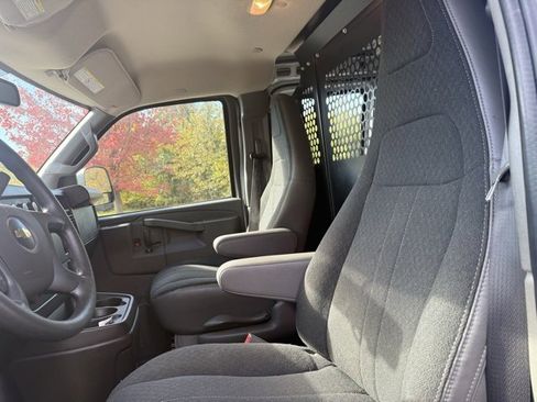 Used 2024 Chevrolet Express 2500 w/ Driver Convenience Package image 11