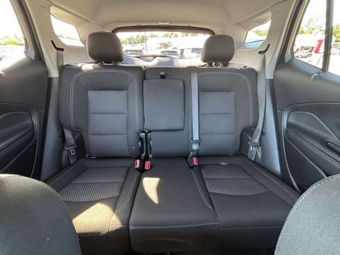 Used 2024 GMC Terrain SLE FWD image 37
