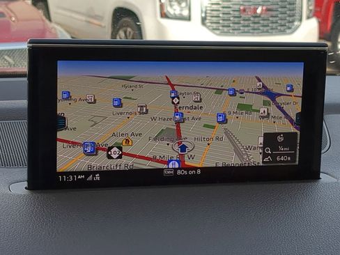 Used 2018 Audi Q7 3.0T Premium Plus image 28