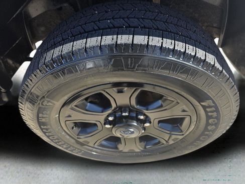 Used 2017 RAM 2500 Tradesman w/ Chrome Appearance Group image 72