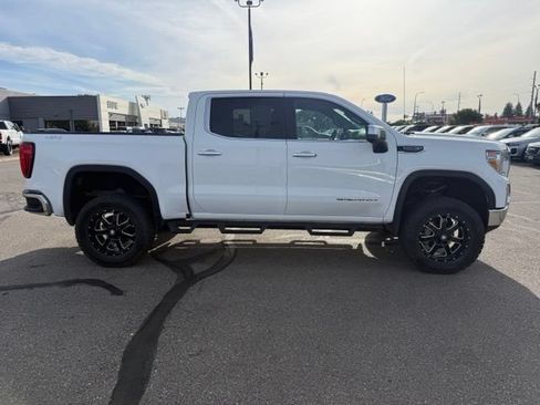 Used 2019 GMC Sierra 1500 SLT w/ SLT Premium Plus Package AWD/4WD image 12