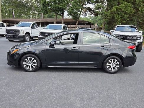 Used 2021 Toyota Corolla LE FWD image 5