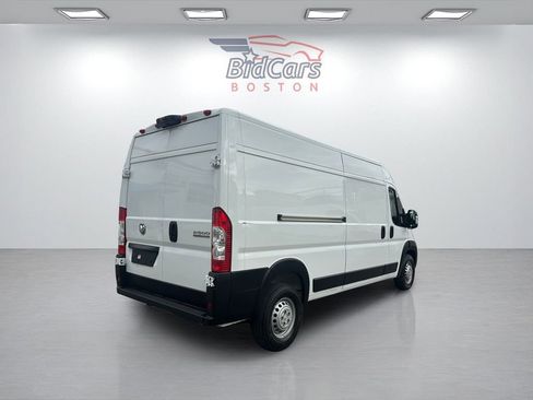 Used 2025 RAM ProMaster 2500 w/ Convenience Group FWD image 4