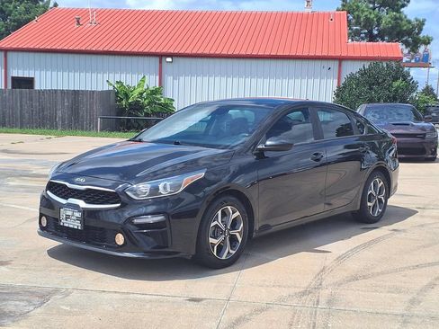 Used 2019 Kia Forte LXS FWD image 16