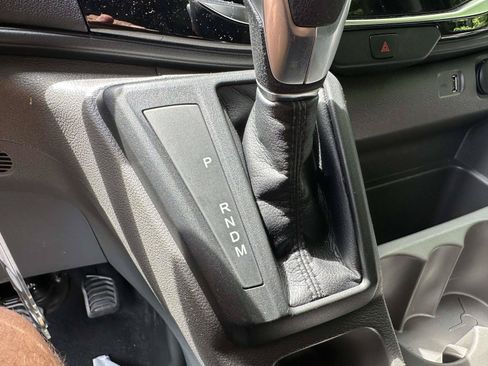 Used 2025 Ford Transit 350 XLT RWD image 21