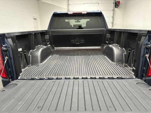 Used 2019 Chevrolet Silverado 1500 Custom w/ Custom Value Package image 16