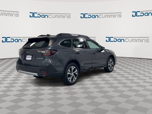Used 2022 Subaru Outback Limited AWD/4WD image 8