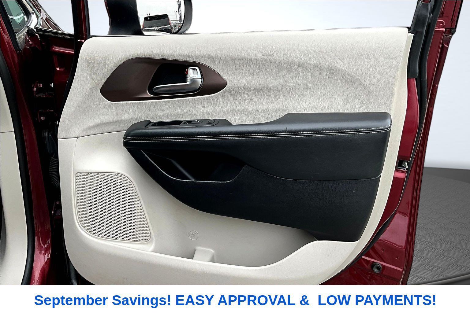 Used 2020 Chrysler Voyager LX FWD image 28