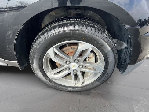 Used 2016 Chevrolet Equinox LTZ w/ Enhanced Convenience Package image 10