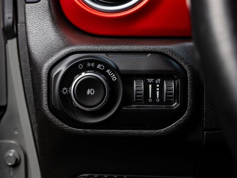 Used 2021 Jeep Wrangler Unlimited Rubicon AWD/4WD image 21