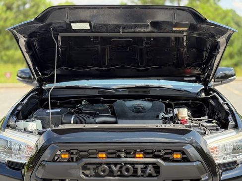 Used 2019 Toyota Tacoma TRD Off-Road w/ Technology Package RWD image 49