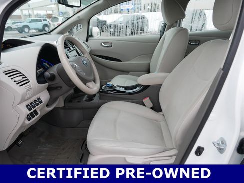 Used 2017 Nissan Leaf SV image 11