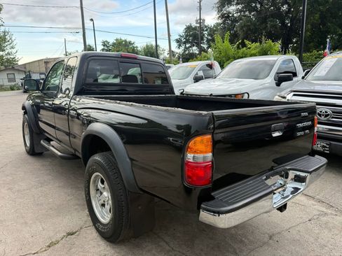 Used 2004 Toyota Tacoma PreRunner RWD image 5