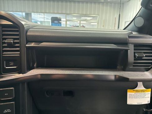 New 2026 Ford F150 Lariat w/ Equipment Group 502A High image 41