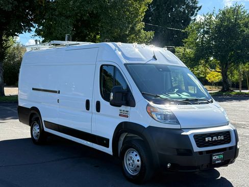 Used 2022 RAM ProMaster 3500 w/ Safety Group (A) FWD image 8