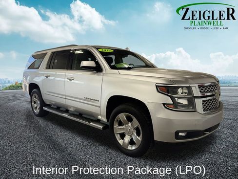 Used 2019 Chevrolet Suburban LT w/ LT Signature Package AWD/4WD image 7