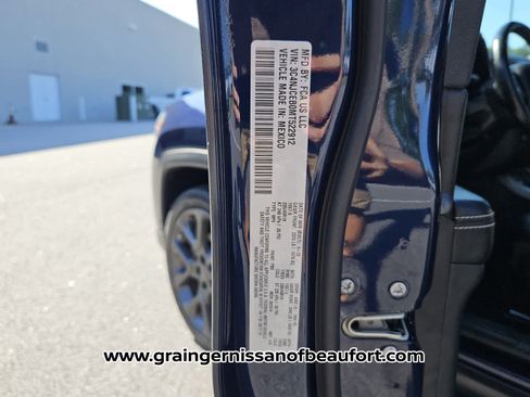 Used 2021 Jeep Compass Latitude w/ Driver Assistance Group FWD image 7