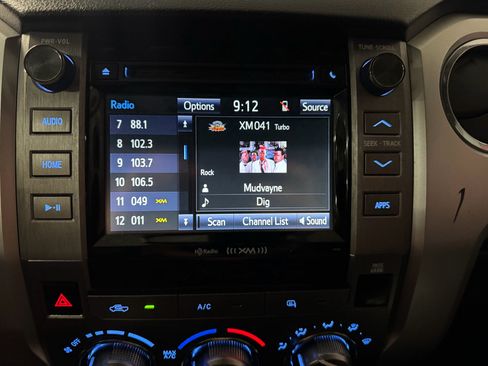 Used 2018 Toyota Tundra SR5 w/ SR5 Upgrade Package RWD image 27