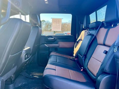 Used 2023 Chevrolet Silverado 2500 High Country w/ Z71 Off-Road Package image 4