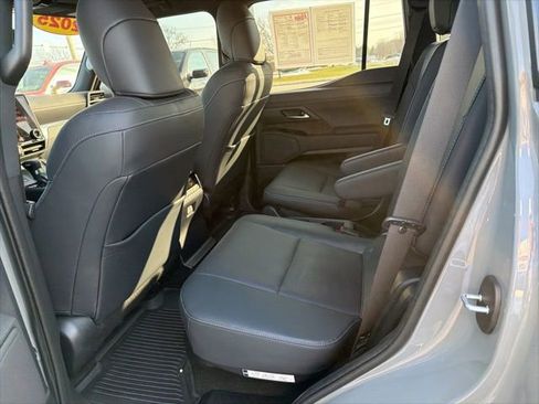 Used 2025 Lexus GX 550 550 Premium+ w/ Accessory Package (2T) image 18