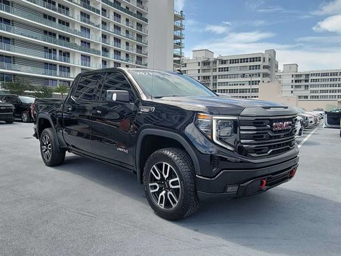 Used 2023 GMC Sierra 1500 AT4 w/ Technology Package AWD/4WD image 7