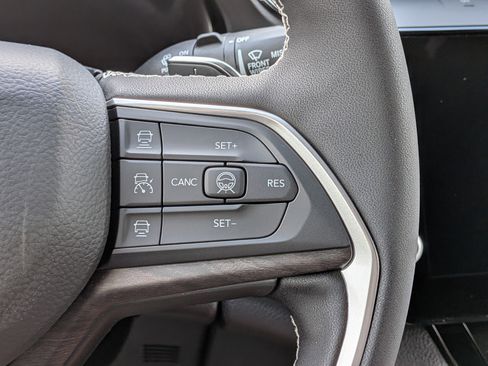 New 2026 Jeep Grand Cherokee Limited w/ Limited Altitude Package RWD image 23