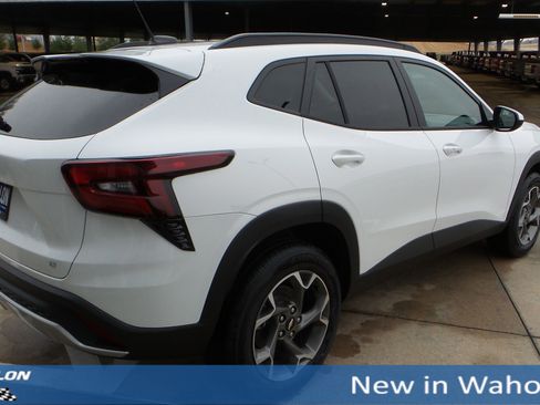 New 2026 Chevrolet Trax LT image 5