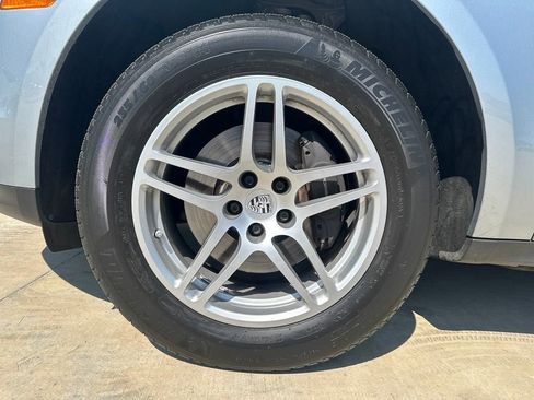 Used 2020 Porsche Macan image 27