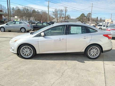 Used 2012 Ford Focus SEL image 3