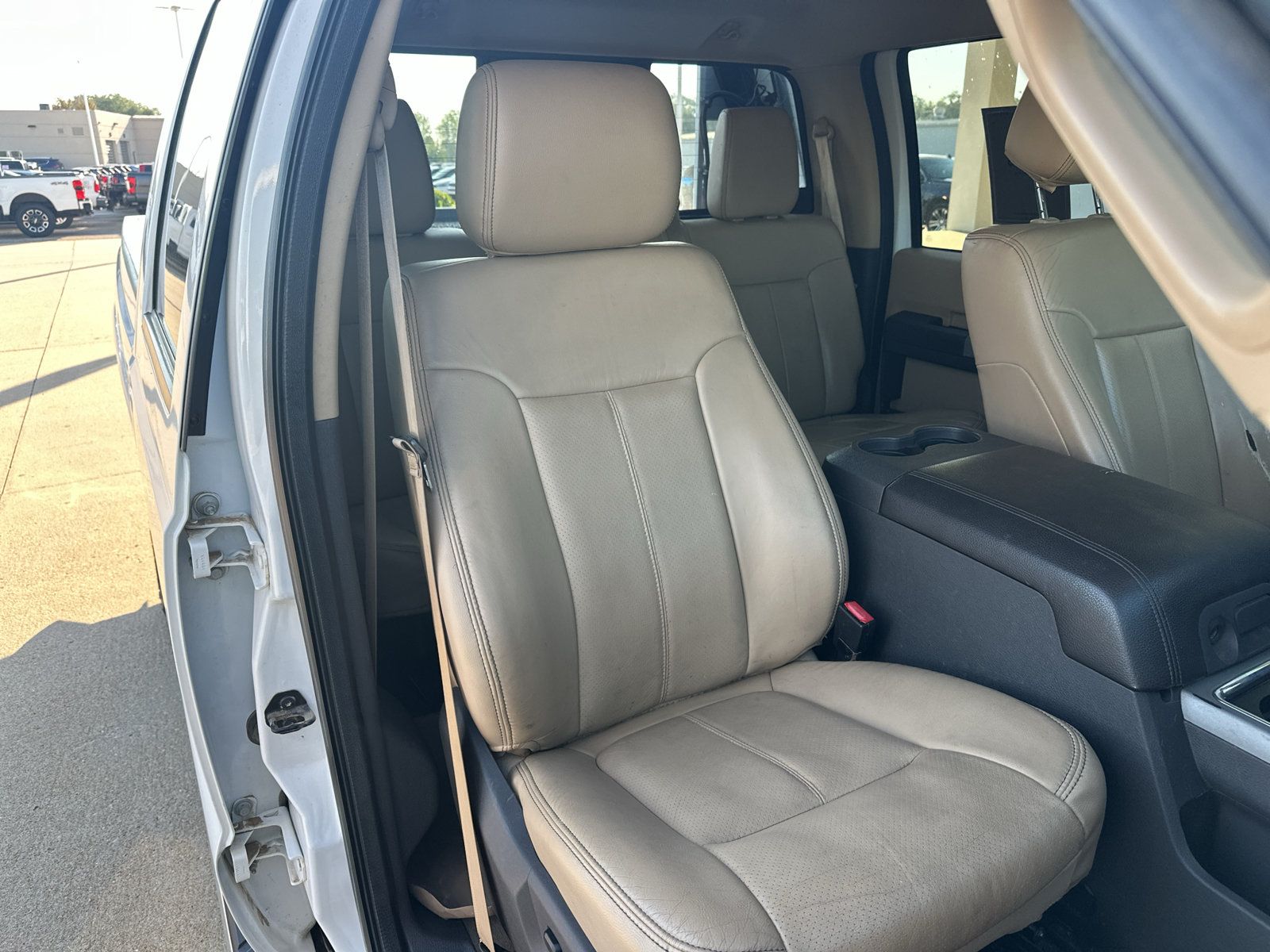 Used 2016 Ford F350 Lariat w/ Lariat Interior Package AWD/4WD image 22